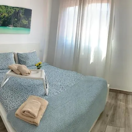 Apartment By The Beach Tenerife *